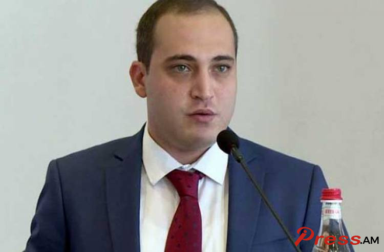 samsonyan_3024q.jpg