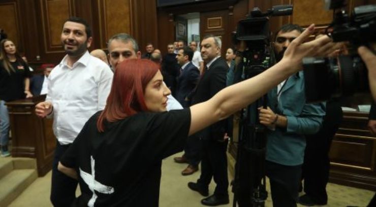 agnesa_vO-kq.jpg