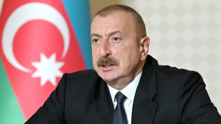 aliev-h_WZz-K.jpg