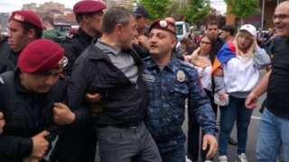 valeri-osipyan_PY83O.jpg