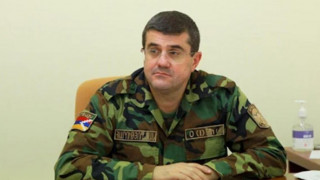 arayik-arcax-j_0kxJm.jpg