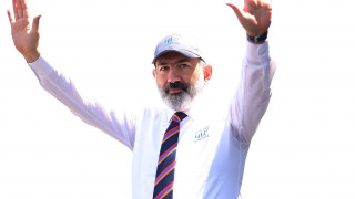 nikol-pashinyan-kk_CSIBi.jpg