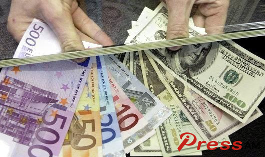 rubli-dolar_RUzMZ.jpg