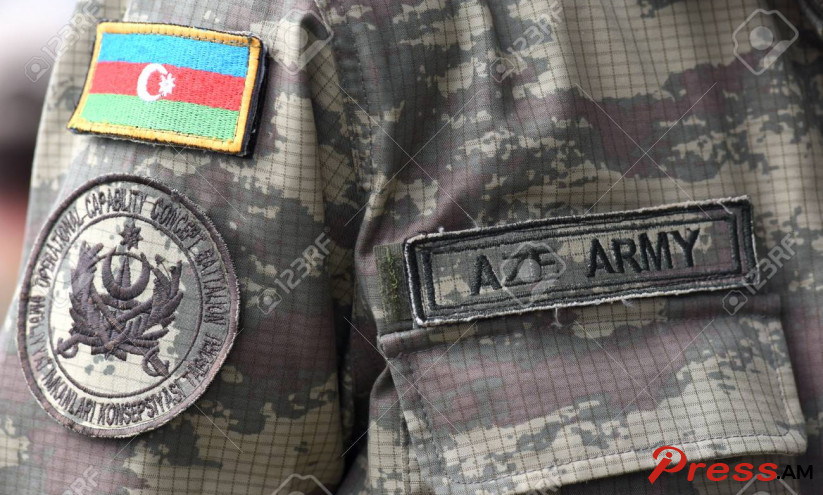 azer-army_l27rI.jpg