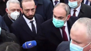 pashinyan-erablur_Cbn0j.jpg