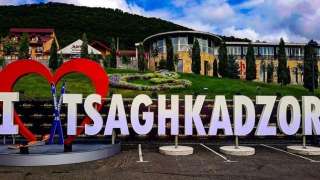 hangist-tsaghakadzorum_1PvAY.jpg