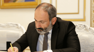 pashinyan-storagrutyun_RLKyD.png